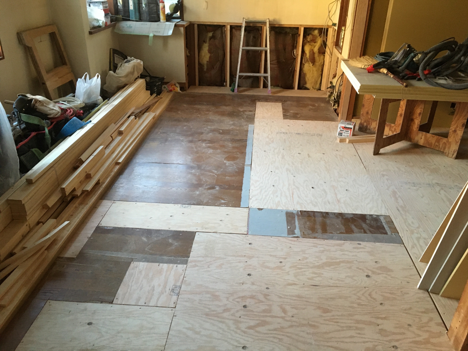 床の重ね張りのイメージ